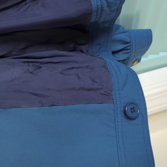 Valentino Miss V Blue and Gold Blazer with Padded Shoulders - Picture 4 of 7